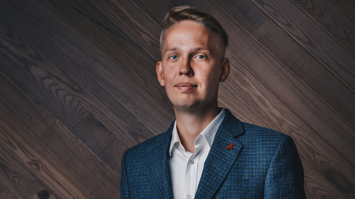 Hinrek Saar. Self-improvement through curiosity and problem-solving